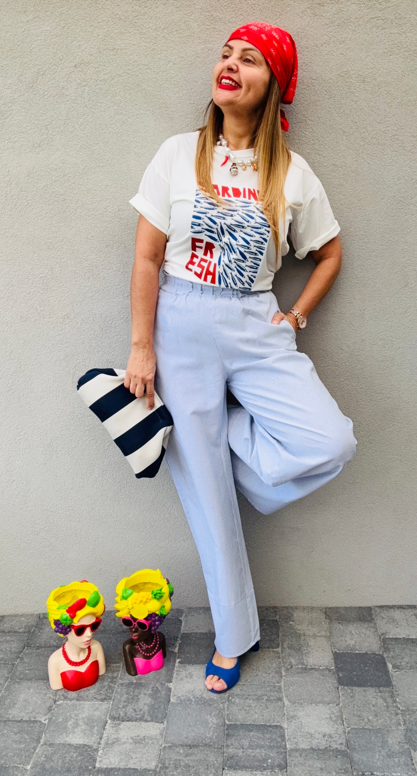 Pantalon bleu et blanc