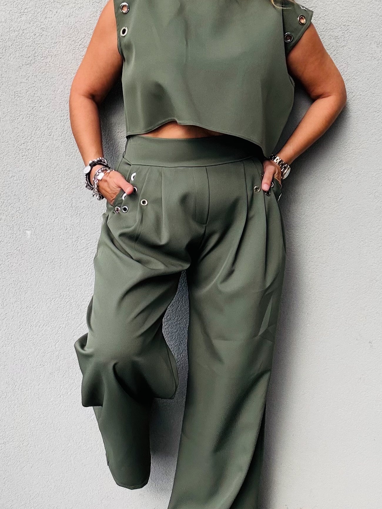 Ensemble kaki