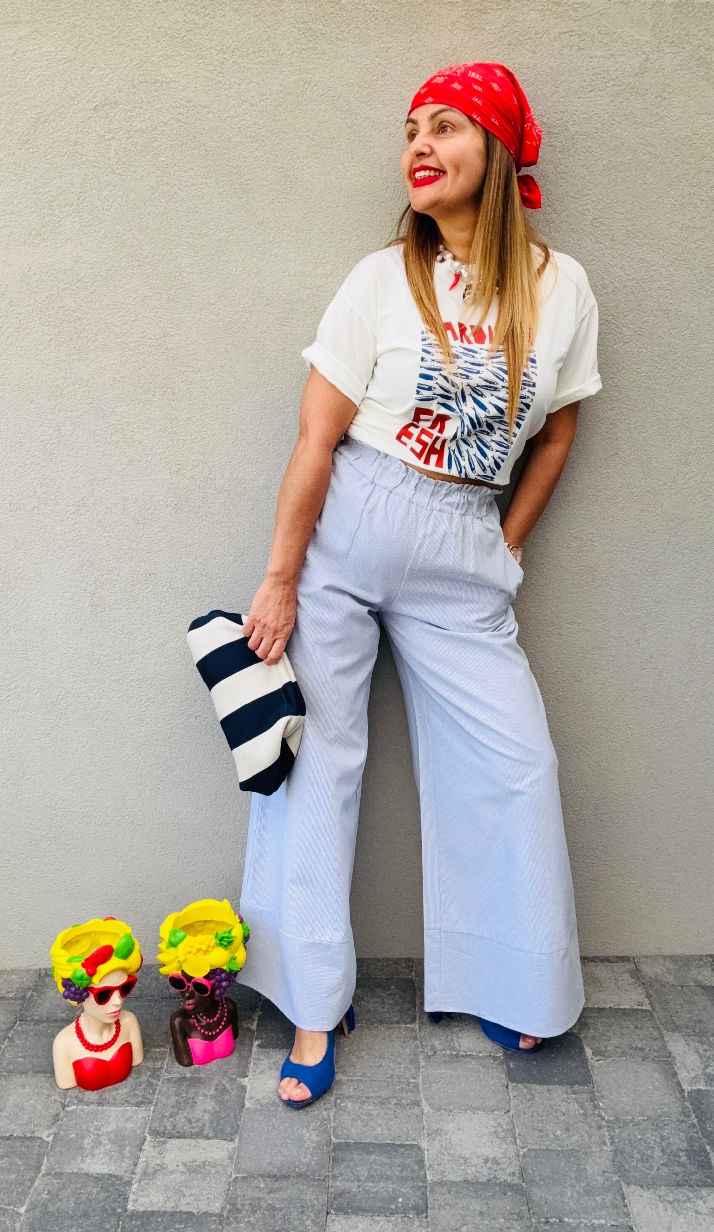 Pantalon bleu et blanc