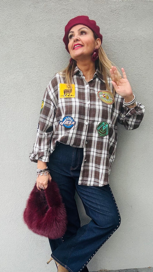 Chemise choco avec écusson